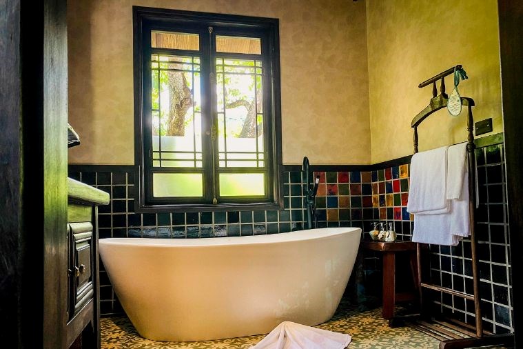 Mountain Verandah Chamber